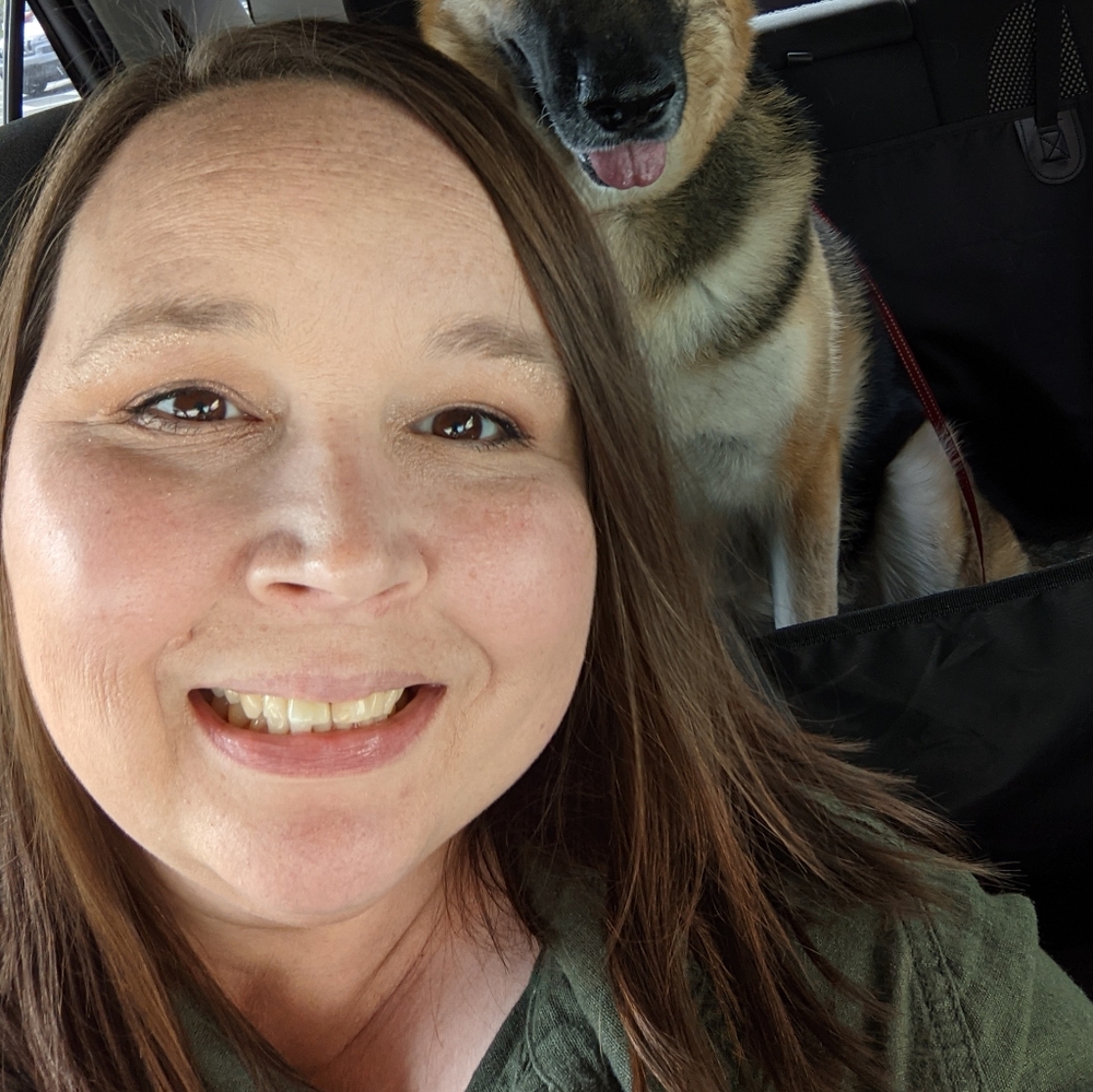 Meet your Posher, Amy